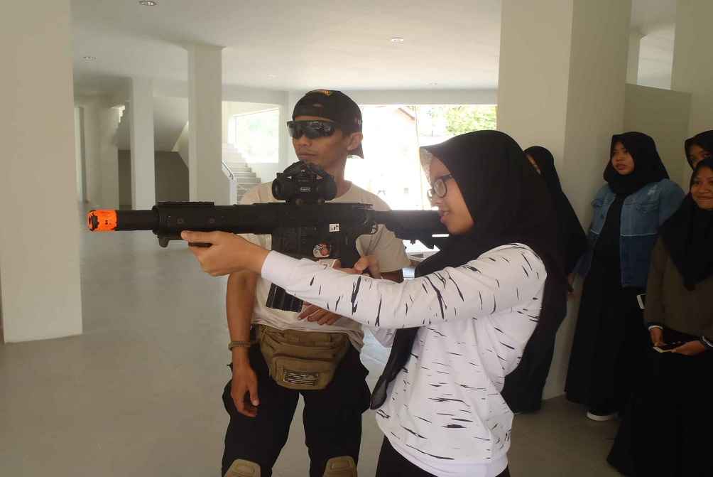 Air Soft Gun